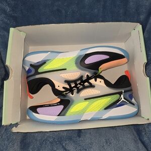 NEW Jordan Heir Basketball Shoes